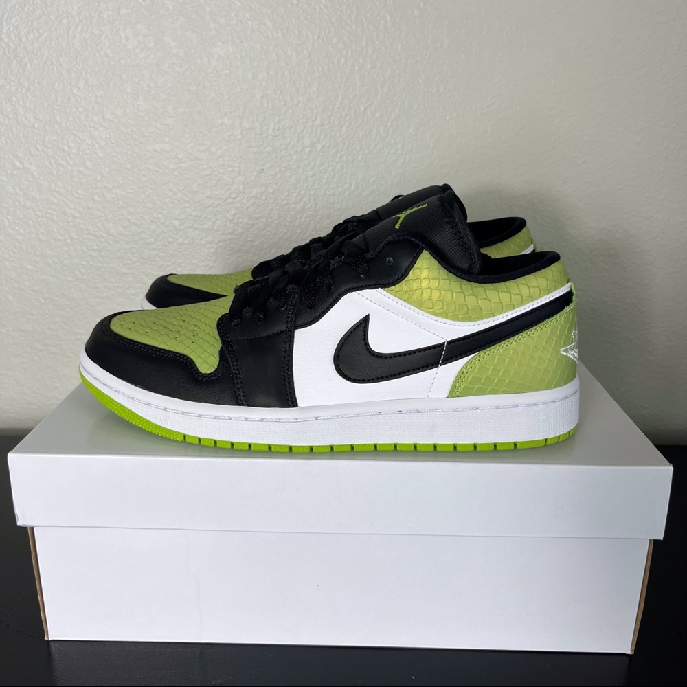 Nike Air Jordan 1 Low Green Black White Snakeskin